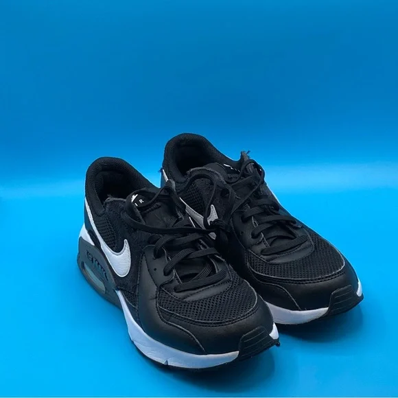 Nike Men's Black and White Air Max Sneakers - Picture 4 of 4